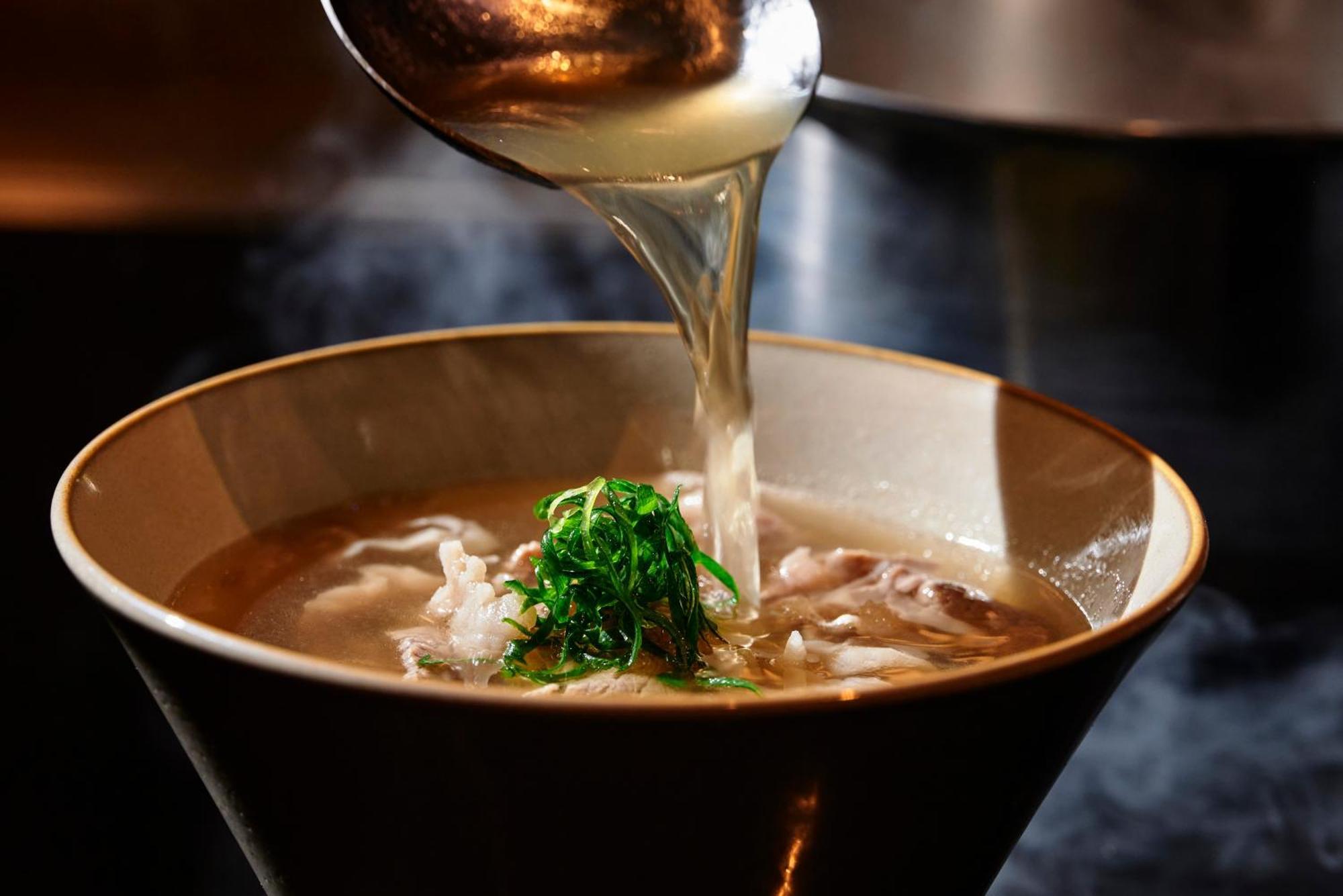 Omo7 Osaka By Hoshino Resorts Exterior photo A bowl of soup being served